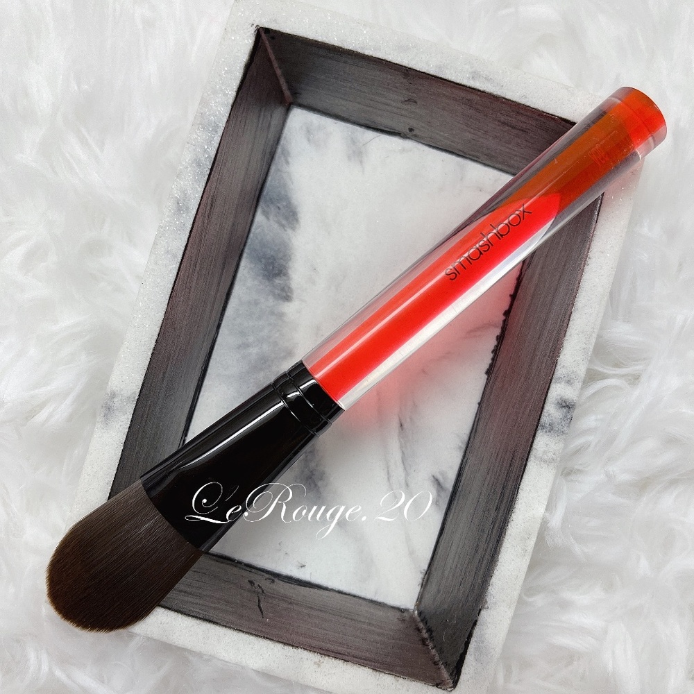 Smashbox foundation brush